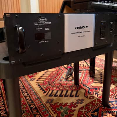 Furman IT-20 Series II Power Conditioner 2000's black image 3