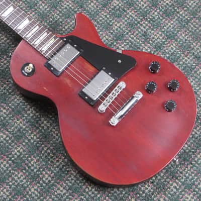 2007 Gibson Les Paul Studio Worn Cherry! w/OHSC image 1