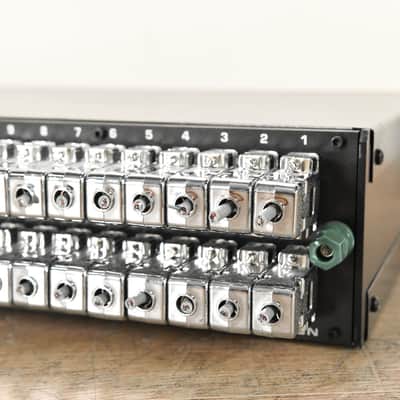 AVP JR-48N 2RU Patch Panel with 24 Send/Receive Circuit Pairs CG0044H image 6