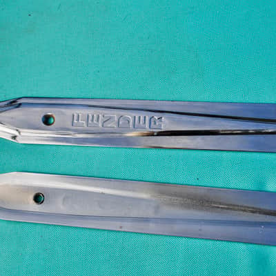 Fender 19 Inch Tilt Back Chrome Amp Legs image 3