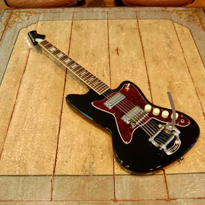 Silvertone 1478 Silhouette Reissue w/Waterslide Baritone Rubber Bridge Conversion, Harmony Offset Style w/Bigsby + Soft Case image 4