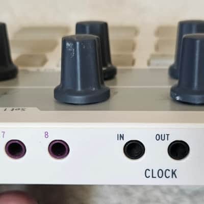 Arturia BeatStep Pro MIDI Controller 2017 - Present - White image 3