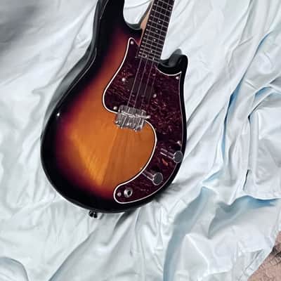 Fender Mando-Strat 4-String Electric Mandolin – 3-Color Sunburst Bild 14