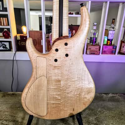 MTD 535-24 with Quilted Makore Top, Flamed Maple Body & Birdseye Maple Fingerboard image 9
