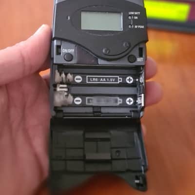 Sennheiser 🎧 Sennheiser EM 100 G2 True Diversity Receiver + SK 100 G2 Bodypack Transmitter – 786–822 MHz image 9