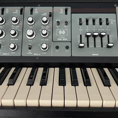 Roland SH-5 Synth image 4