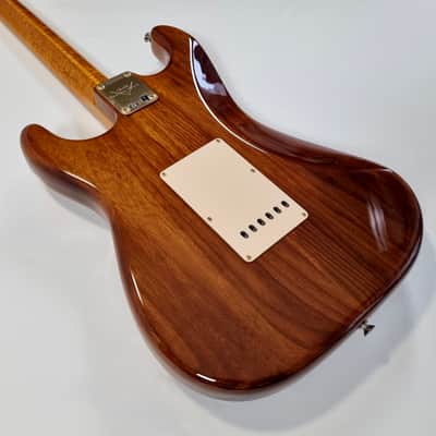 Fender Stratocaster Artisan Claro Walnut 2016 Custom Shop Amber Tinted image 18