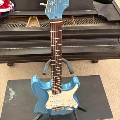 Fender  Stratocaster  1995-1996 - Lake Placid Blue 50th Anniversary Matching Headstock image 4