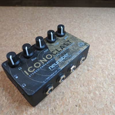 Neunaber Audio Iconoclast Speaker Emulator 2010s - Black/Gold image 2