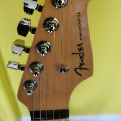 Fender American Elite Stratocaster RW Aged Cherry Burst image 3