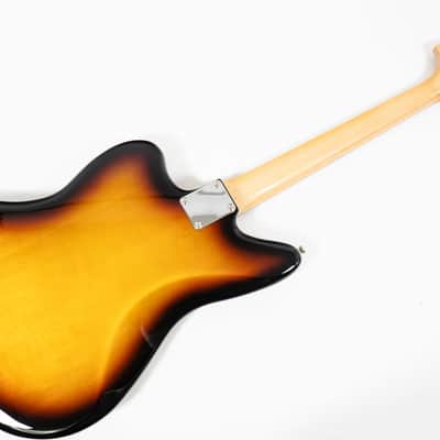 [NEW] Fender Made in Japan Traditional 60s Jaguar Rosewood Fingerboard 3-Color Sunburst image 14