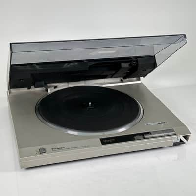 Vintage Technics Quartz Direct Drive Automatic Turntable SL-QL5 image 1