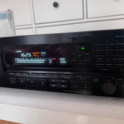Sony DTC-77ES Digital Audio Tape Deck DAT 90s - Excellent image 10