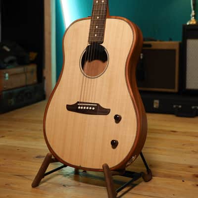 Fender Highway Dreadnought Sitka Spruce Top image 1