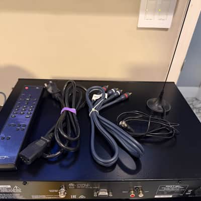 Rotel T-11 Current - Black box accessories and manual image 6