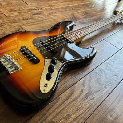 2013 Fender JB62-US ‘62 Reissue Jazz Bass USA Pickups Sunburst MIJ Japan image 4