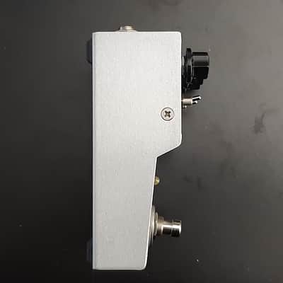 2010s - Boxed - Foxrox Electronics Octron 3 Analog Octave Up and Down 2010s - Silver image 5