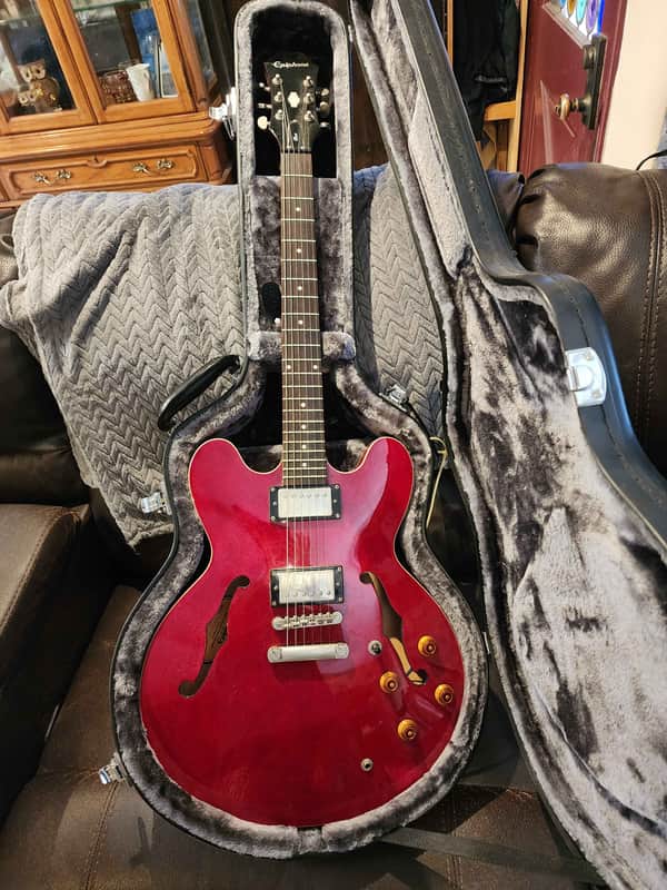 Epiphone Dot - Cherry (used) w/ Hardcase image 1