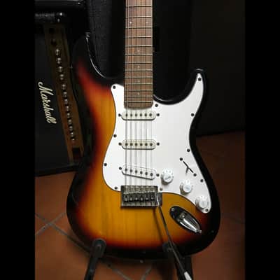 GEWA RC-100 VGS Pure Series Electric Guitar 3-Tone Sunburst w/ Bag and Strap image 2