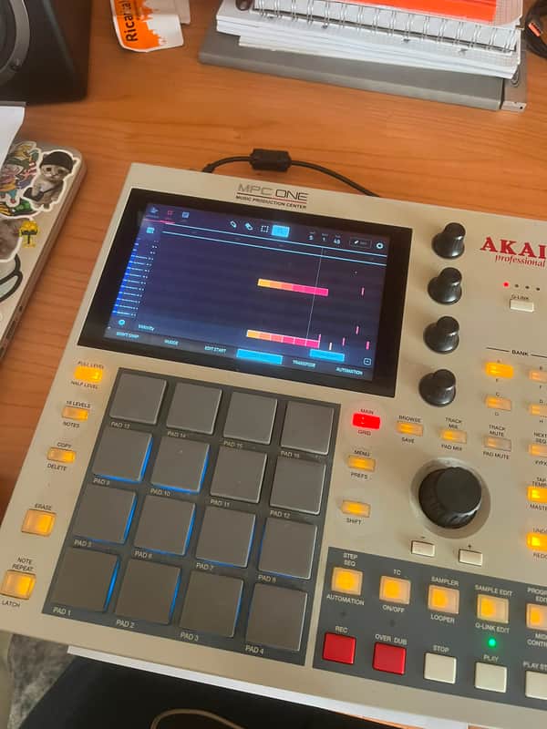 Akai MPC One Standalone MIDI Sequencer Retro Edition 2021 - Present - Grey image 1