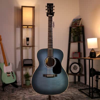 Martin USA CEO-11 Limited Edition Grand Auditorium - Ebony Fingerboard, New Horizons Blue Burst image 2
