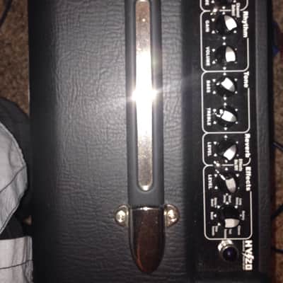 Kustom HV20 High Voltage Hybrid Tube with effects - Black hv20t image 3