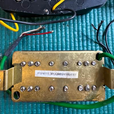 Ibanez Quantum HSH pickup set with wiring harness - Black image 4