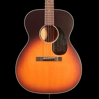 Martin 000-17 Acoustic Guitar - Whiskey Sunset Burst image 2