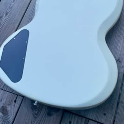 Gibson SG 61 2012 - Classic white image 15