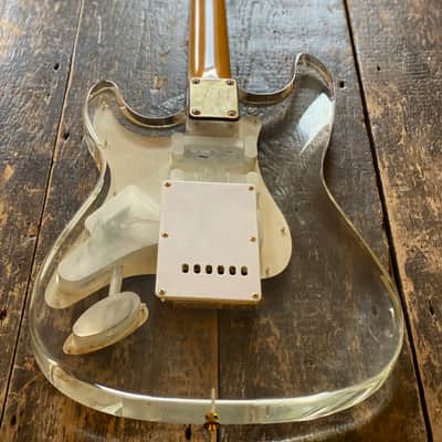 Fender Japan Very RARE Order Made 2004 Lucite Stratocaster MIJ w/ Hardcase image 10