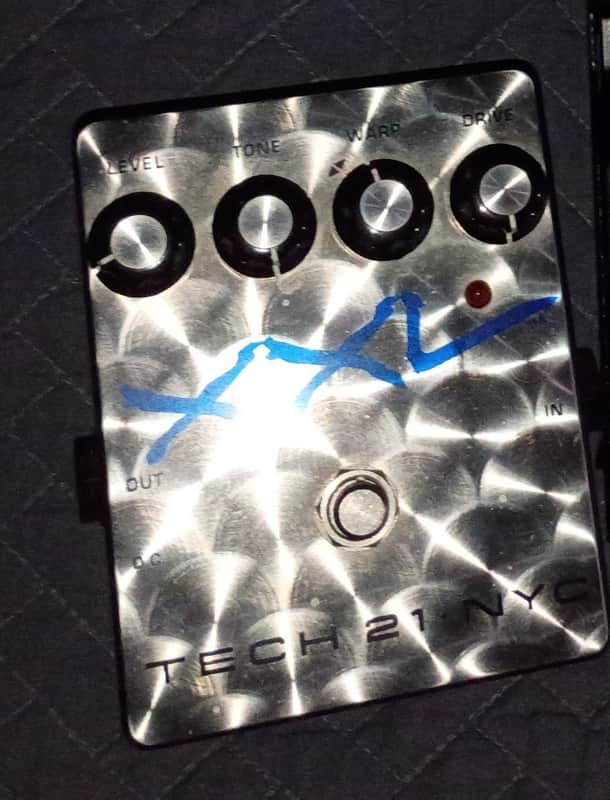 Tech 21 XXL Drive 1990s - Diamond Plate image 1
