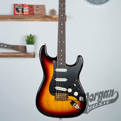 Fender Custom Shop American Custom Stratocaster- NOS - 3 Tone Sunburst image 2