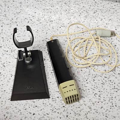 Vintage Microphone Tesla AMD 206L / 3pin connector + holder AYM 104 image 5