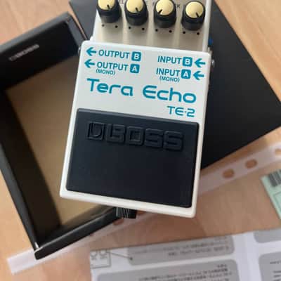 Boss TE-2 Tera Echo 2013 - Present - White image 1