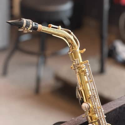 Yamaha YAS-23 Alto Saxophone, Gold Lacquer image 3