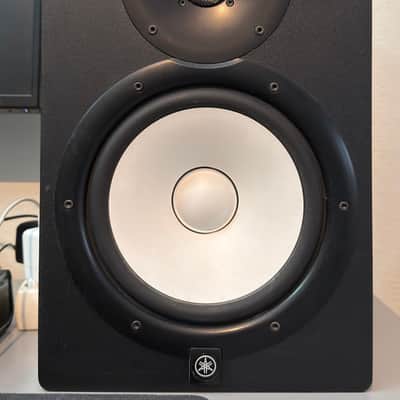 Yamaha HS8 Powered Studio Monitor (Pair) 2015 - Present - Black image 1