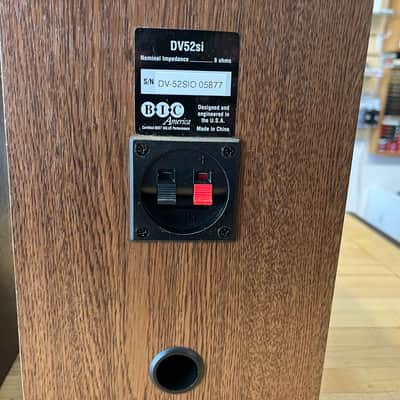 BIC DV52si Bookshelf Speakers image 9
