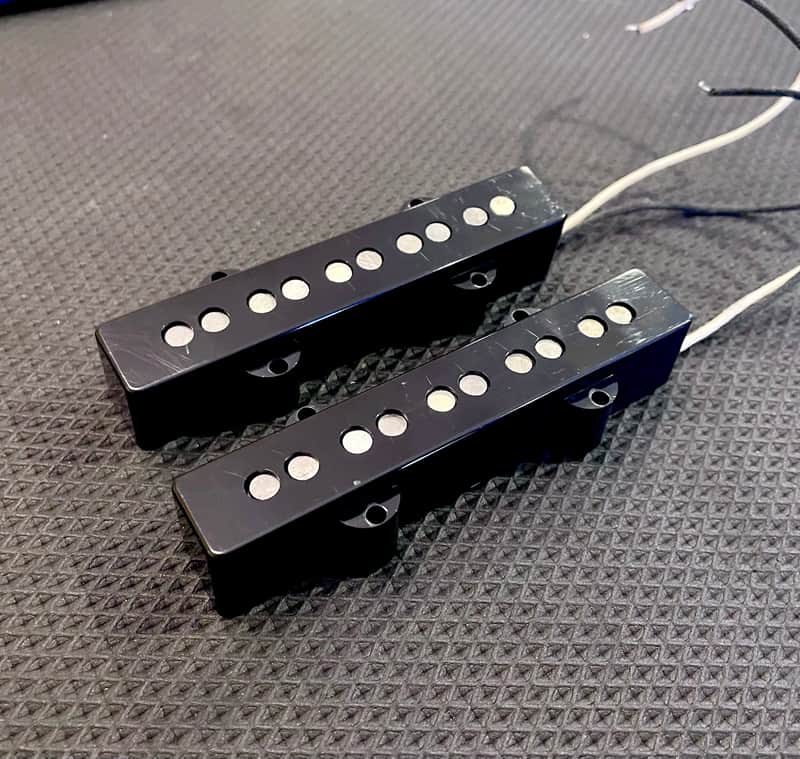 Squier Fender Designed Single-Coil Jazz Bass Pickups 2010s - Black image 1