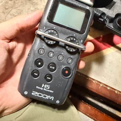 Zoom H5 Handy Recorder w Case image 2