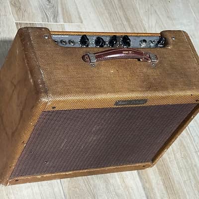Fender Vibrolux Amp 1959 a very cool & vibey Tweed Vibrolux serviced & ready to enjoy. image 3
