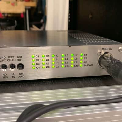 Axess Electronics RX1 MIDI controlled effects router/switcher image 2