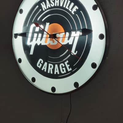 Gibson Musical Instruments Round Dealer Style Light Up Clock Killer Cool Man Cave/Garage Accessory image 2
