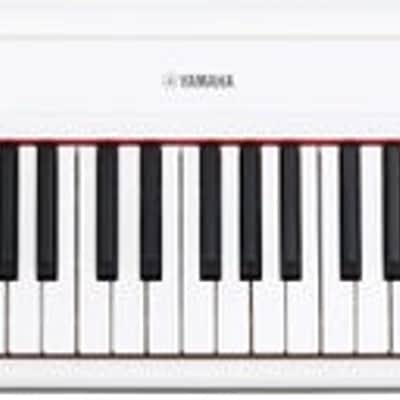 Yamaha Piaggero NP-35 76-key Portable Piano - White image 2