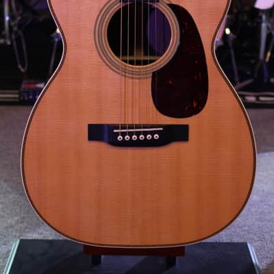 Used 2018 Martin Custom Shop 00-14 Fret Cutaway Acoustic Guitar, Natural w/ Case image 2