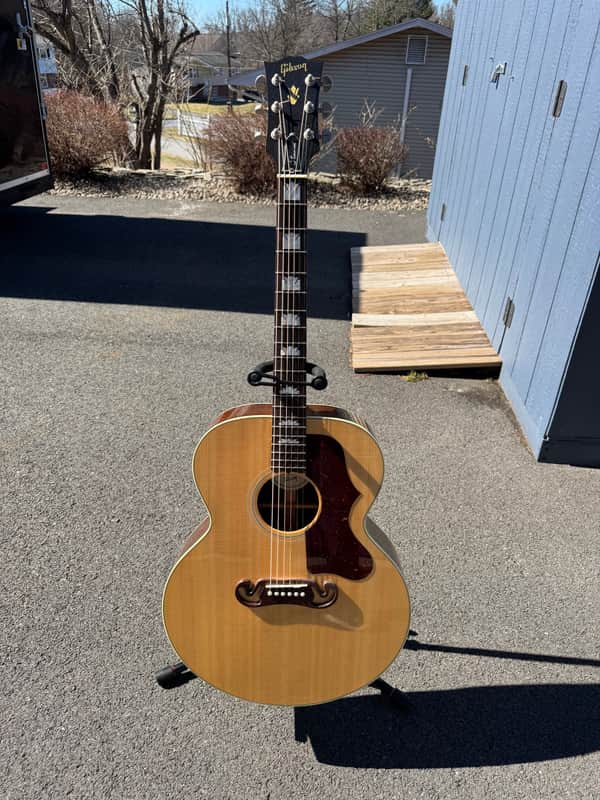 Gibson SJ-200 Studio Rosewood 2020 - 2022 - Antique Natural