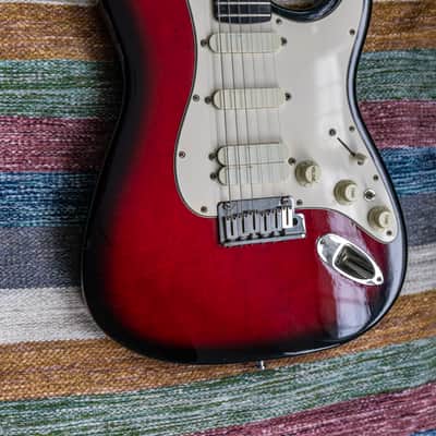 Fender Stratocaster Ultra - Crimson Burst - 1990 image 17