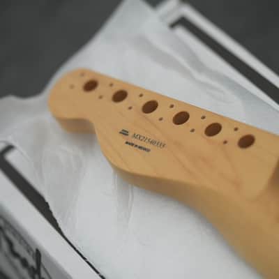 Fender Player Series Telecaster® Neck w/Block Inlays, 22 Medium Jumbo Frets, Maple - Natural Satin image 5