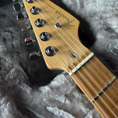 Fender Limited Edition American Ultra II Stratocaster HSS - Graffiti Yellow image 6