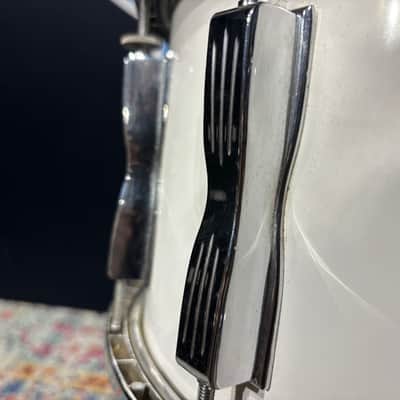 Ludwig - 8x14" 1970s 12 Lug Coliseum Classic Snare Drum, White Cortex image 15