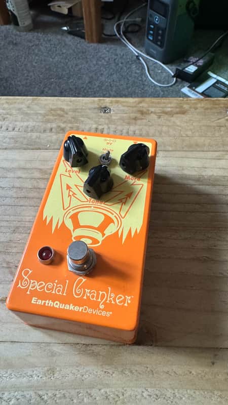 EarthQuaker Devices Special Cranker